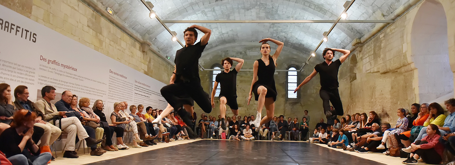 Représentation du Groupe Urbain d&rsquo;Intervention Dansée (G.U.I.D.E) du ballet Preljocaj