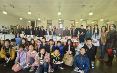 Visite d’une délégation chinoise à l’école, et dons de livres