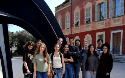 Les élèves en LVB-LVC russe en visite thématique  de  Nice dans le cadre du projet  « L’histoire russe à Nice »